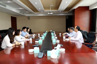 平湖市关工委主任邱其良莅临银河官方入口(中国)最新官网入口调研下一代工作